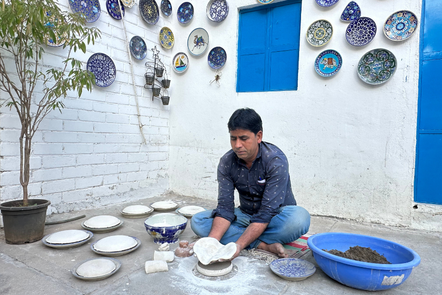 Pottery Without Clay: The Art of Jaipur’s Blue Pottery