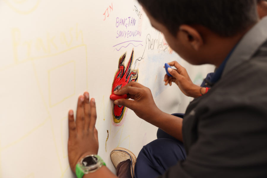 Sensory Storytelling with Smell and Taste